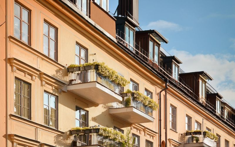 Besiktning tätskikt på terrass, balkong, takaltan